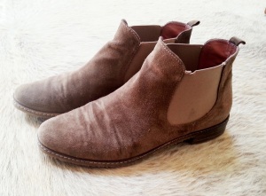 chelsea boots 1.1